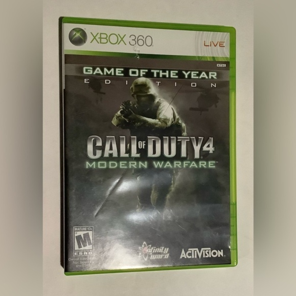 Call of Duty 4: Modern Warfare - Xbox 360 Game (Green)